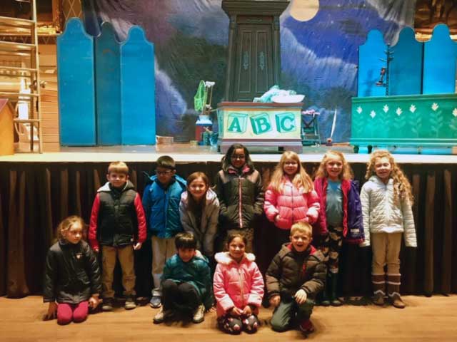 Percy-at-Hanover2 Theater-based picture book performances. Characters come to life!